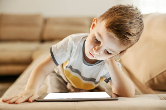 Creative Approaches in Setting Screen Time Boundaries with Kids this Summer