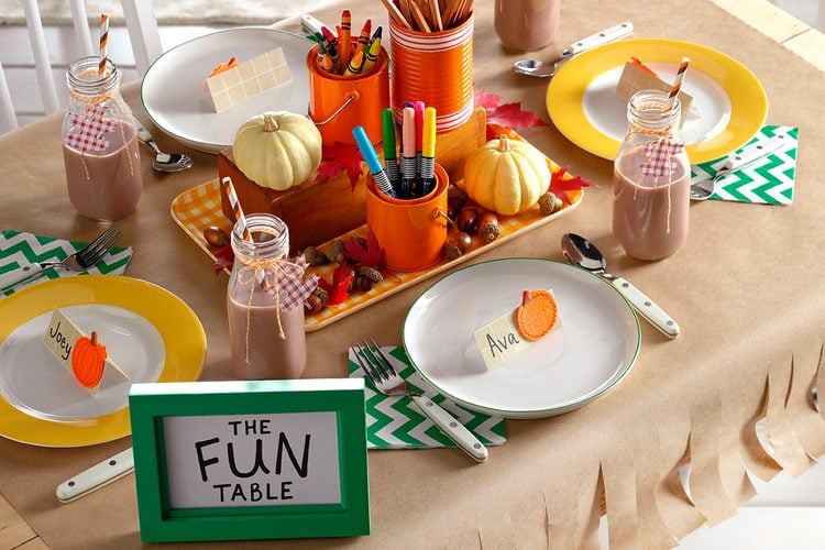 Thanksgiving Table Decor: Kids Table Edition!